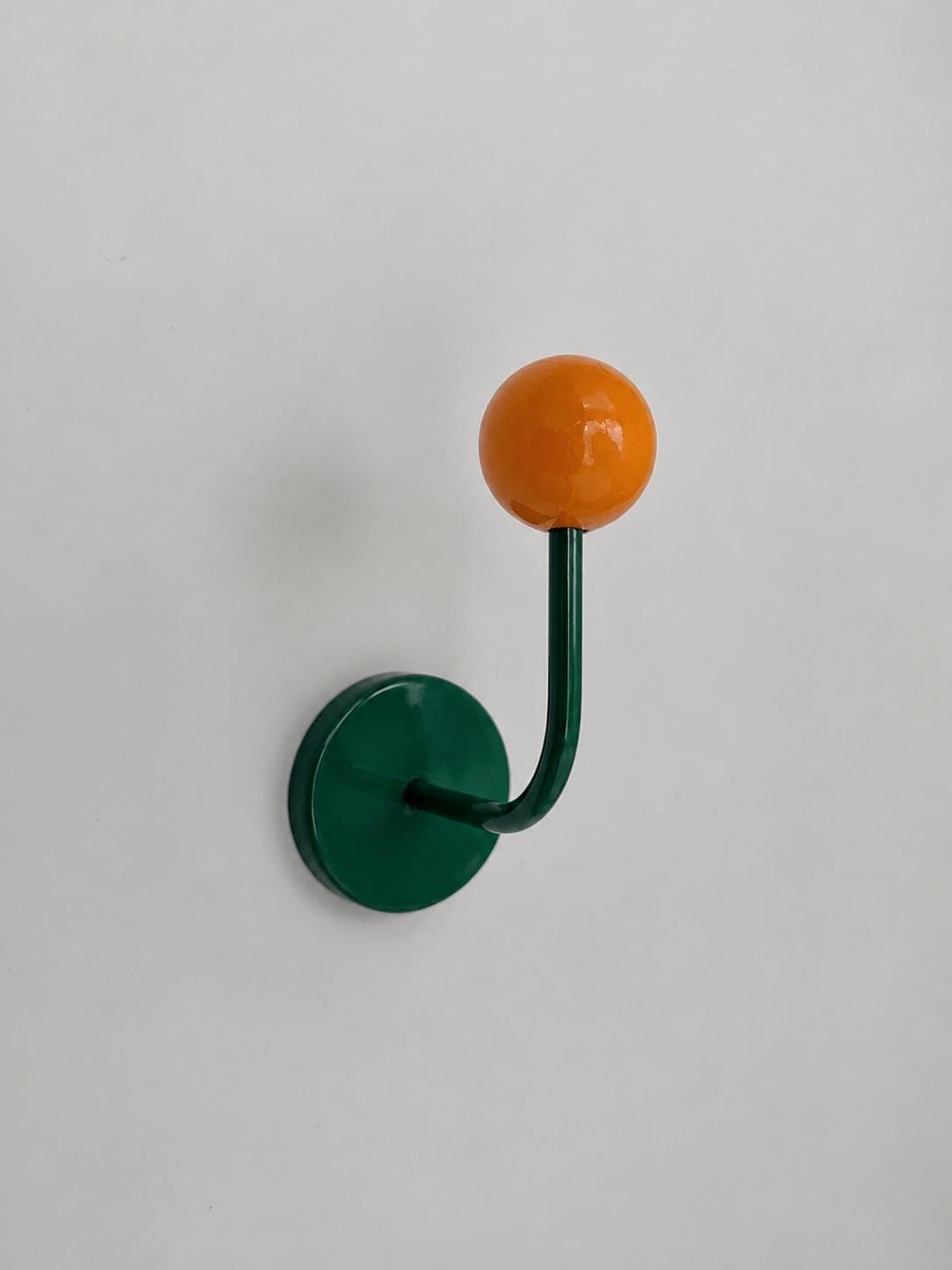 Mid-Century Magnetic Hook – Green & Orange — product view 1